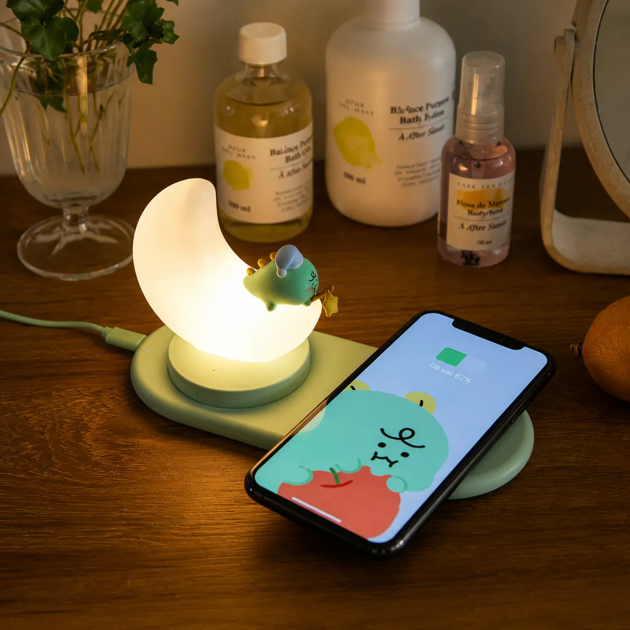 [KAKAOTALK] Sạc Không Dây Kèm Đèn Ngủ (Jordy)
